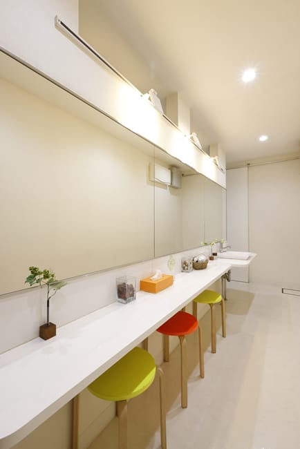 パウダールーム